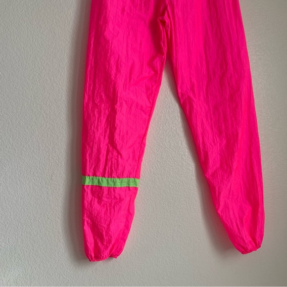 Vintage 80's high visibility neon pink windbreaker nylon track pants, M - Picture 7 of 7